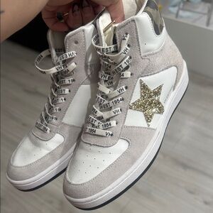 Vintage Havana White and Gold Star High-Top Sneakers